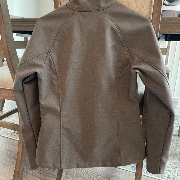 Small North Face jacket - Picture 3 of 5